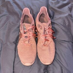 Women’s Nike Airmaxes